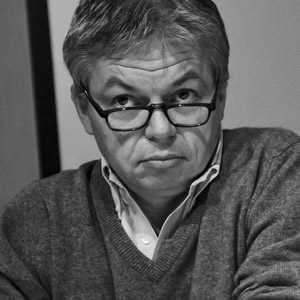 Luca Sofri fotografato a Pescara durante un precedente festival letterario; ritratto d'archivio, non foto della lectio FLA 2026